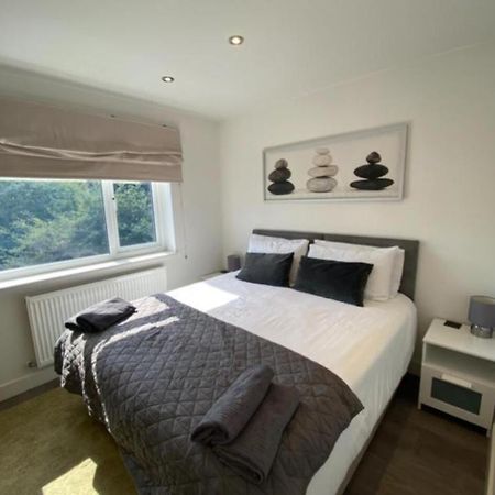 Quiet North London - 2 X Double Bedrooms - Close To Station And 20Mins Central London Totteridge Ngoại thất bức ảnh