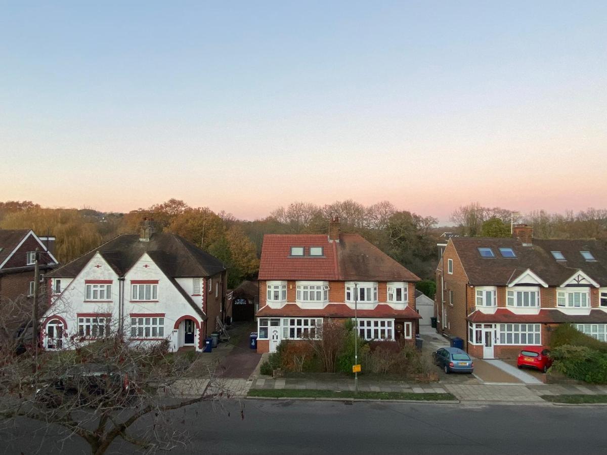 Quiet North London - 2 X Double Bedrooms - Close To Station And 20Mins Central London Totteridge Ngoại thất bức ảnh