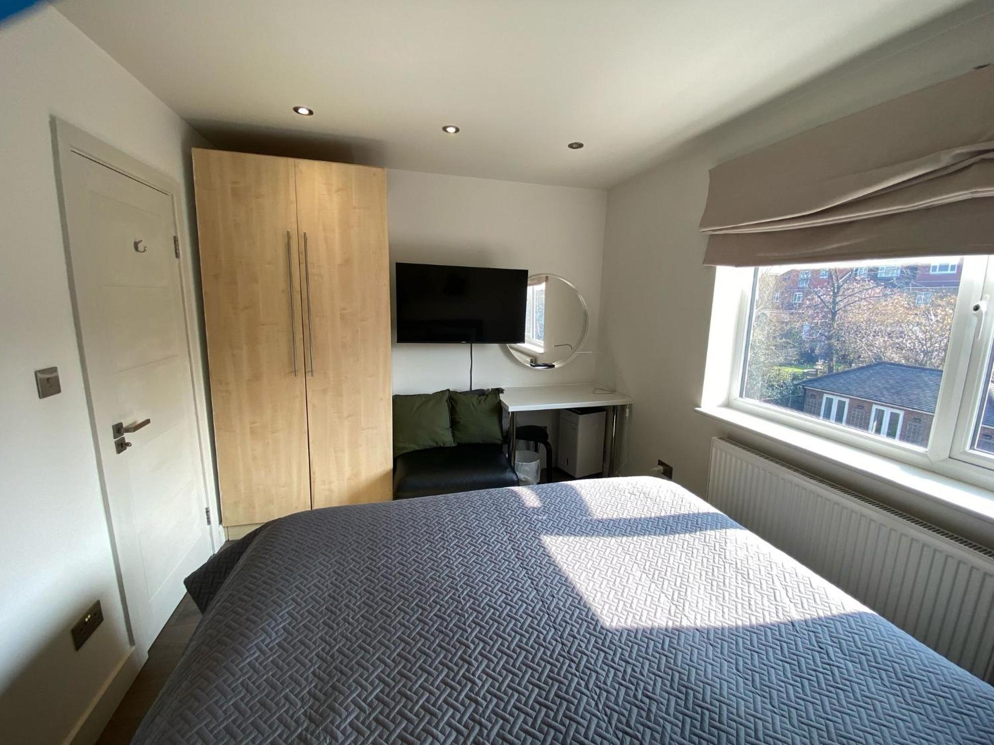 Quiet North London - 2 X Double Bedrooms - Close To Station And 20Mins Central London Totteridge Ngoại thất bức ảnh